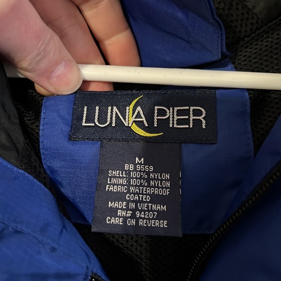 Luna Pier Seattle Aquarium Windbreaker/Water Resistant Jacket - Picture 8 of 8